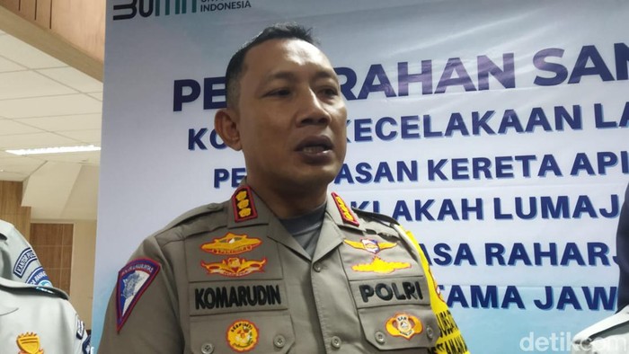 Polisi Ungkapkan Bis Kecelakaan Maut di Batu Seruduk 12 Kendaraan